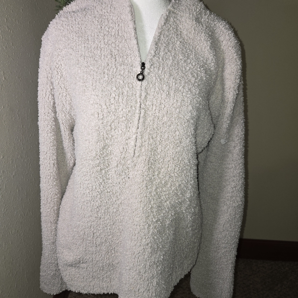 1 Preloved Size XLarge beige Fleece Pullover